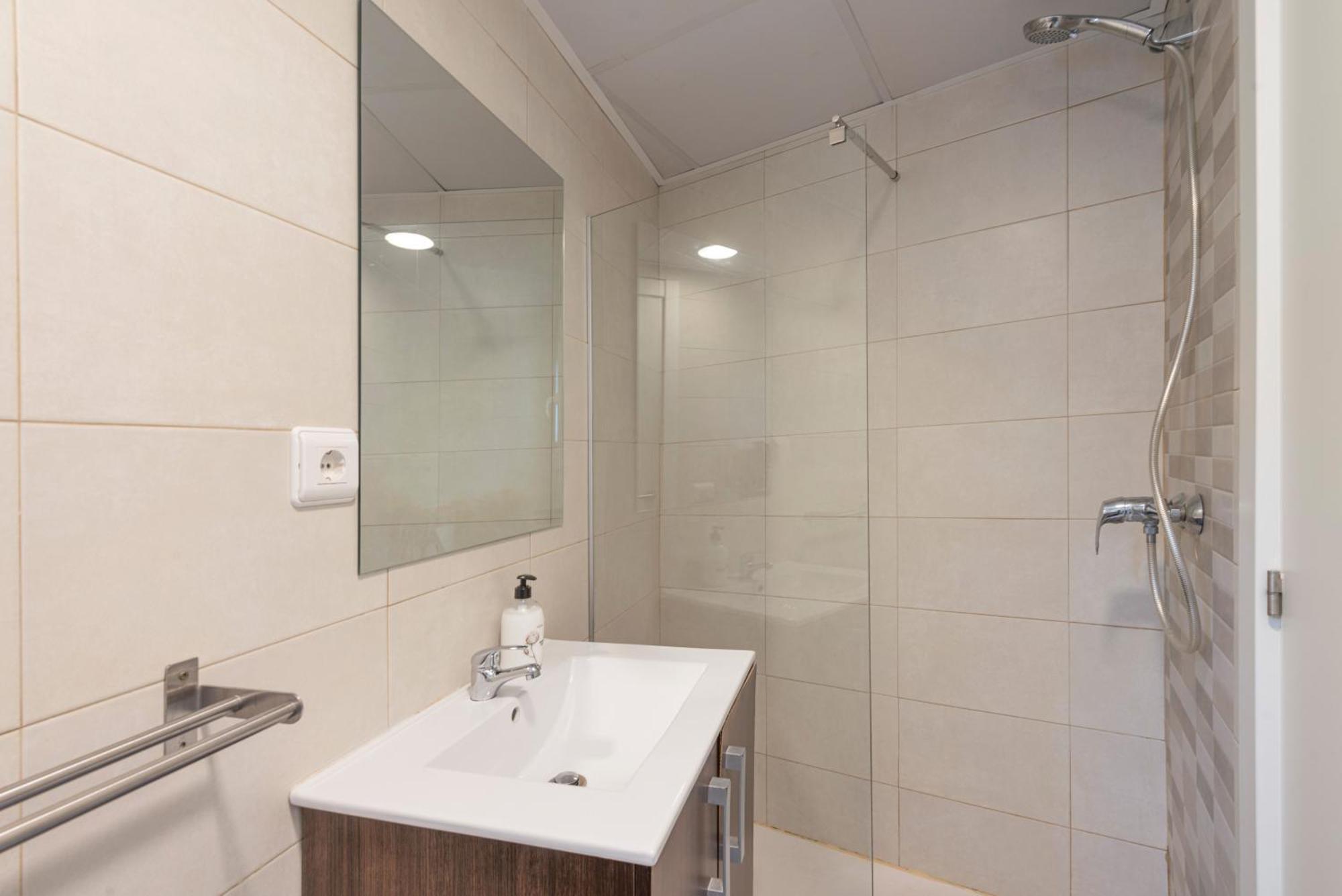 Beetroot, Jedes Zimmer Verfuegt Ueber Smart Tv , Eigenes Bad Mit Regendusche Und Balkon Llucmajor (Mallorca) Exterior foto