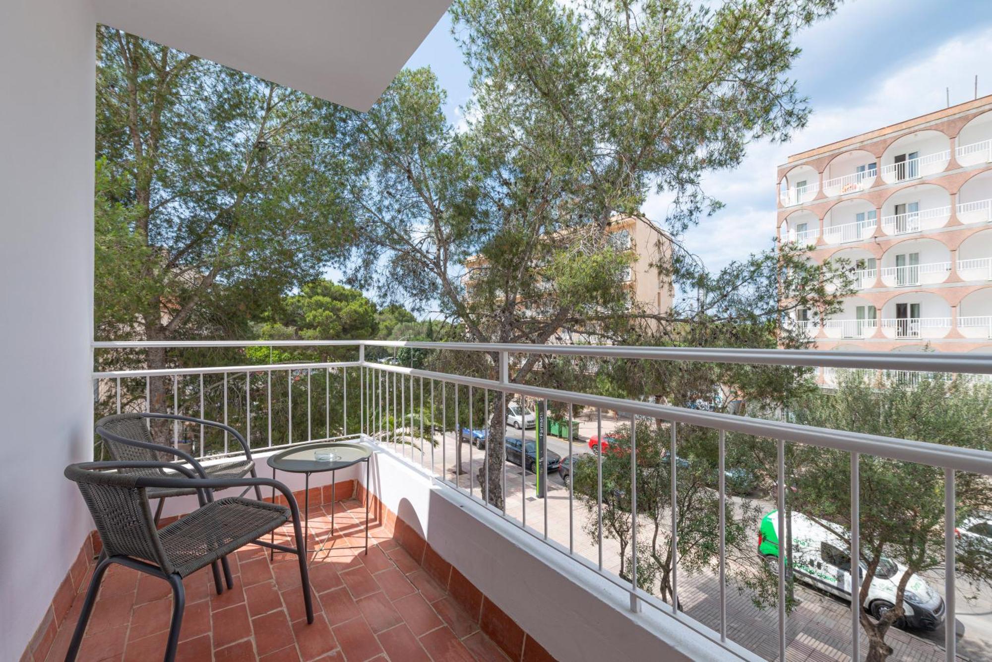 Beetroot, Jedes Zimmer Verfuegt Ueber Smart Tv , Eigenes Bad Mit Regendusche Und Balkon Llucmajor (Mallorca) Exterior foto